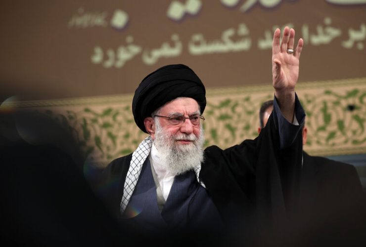 رهبر معظم انقلاب به شهادت رسیدند