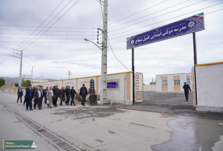 بازدید مدیرعامل سازمان منطقه آزاد ارس از مدارس شهدای خدمت و کمیل شجاع