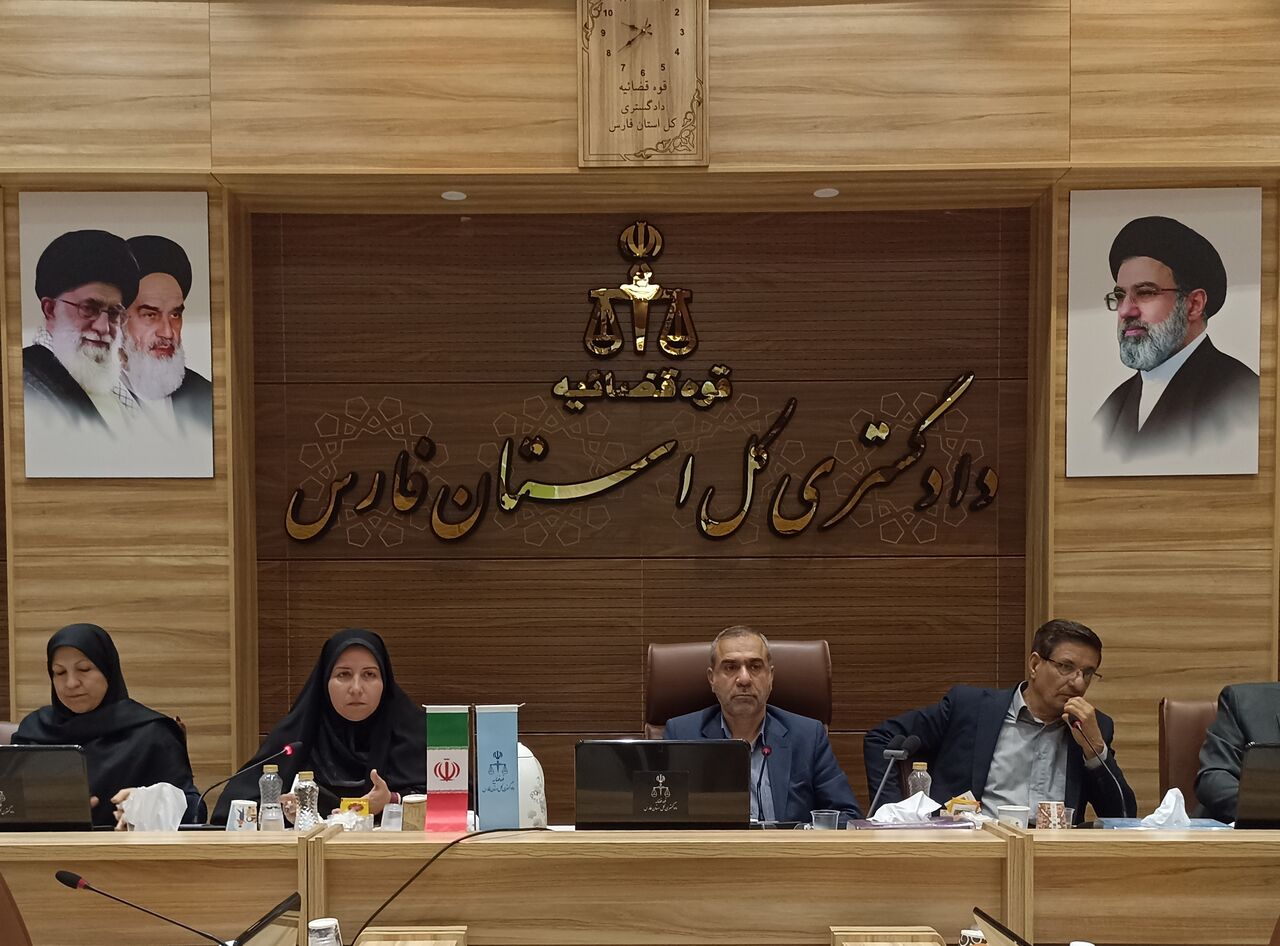 بازگشت خانواده به نقش اصیل خود یک ضرورت اجتماعی است