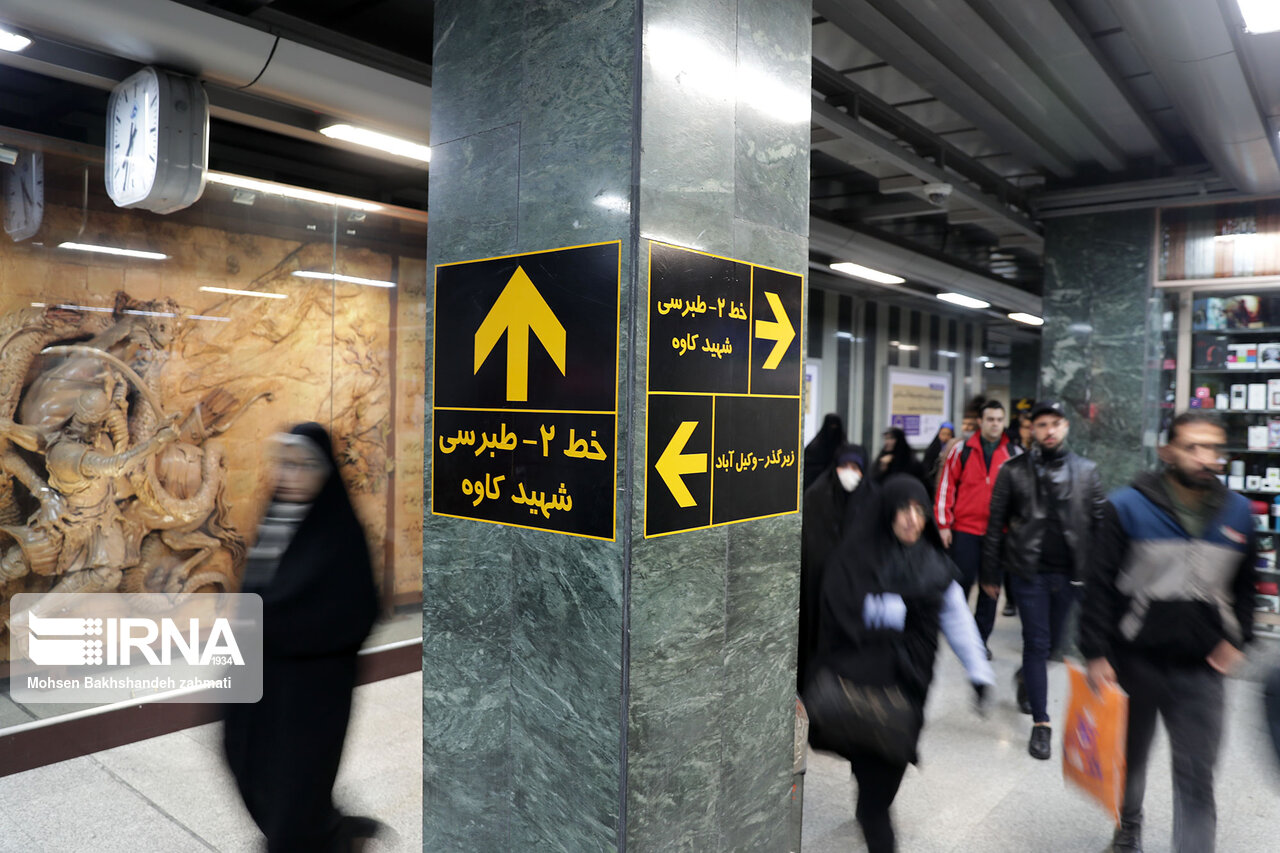 فراخوان پلیس برای جایگزینی ناوگان عمومی با خودروهای شخصی در روز تشییع