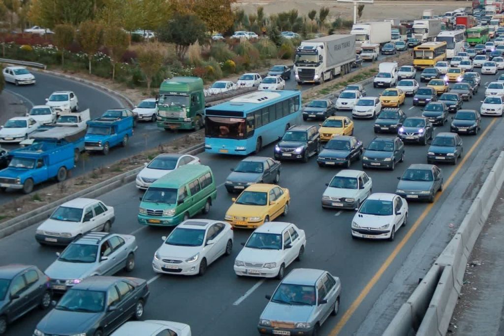 آزادراه تهران–کرج–قزوین قفل شد؛ رانندگان با احتیاط تردد کنند