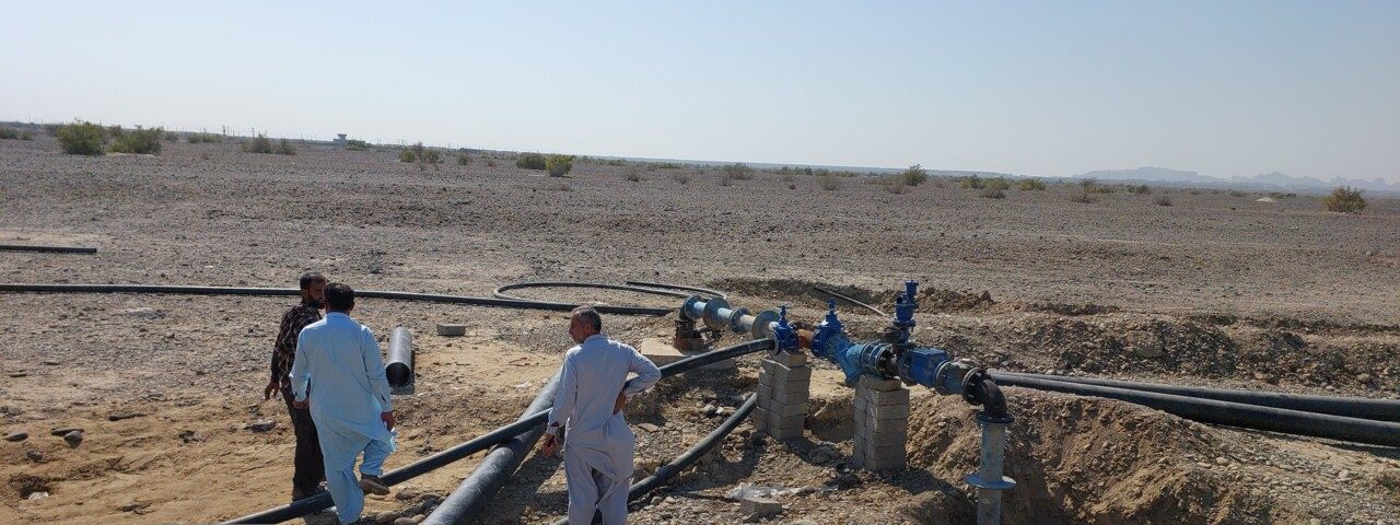 آبرسانی پایدار به بریس و هفت روستای ساحلی دشتیاری در آستانه بهره برداری