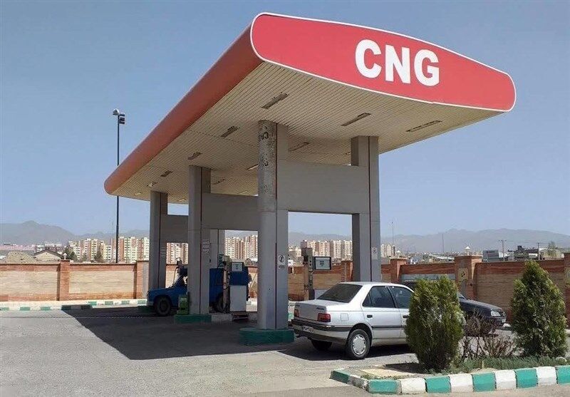 هدیه سوختی قم به رانندگان؛ سوخت‌گیری CNG در جایگاه‌های شهرداری رایگان شد