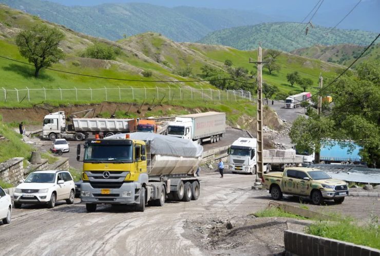گلوگاه تجارت مرزی نیازمند ساماندهی؛ رئیس گمرک خواستار رفع مشکلات زیرساختی شد