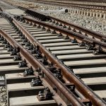 پروژه راه آهن اردستان - اصفهان از مرحله اجرای دستک ها و پایه های پل عبور کرد