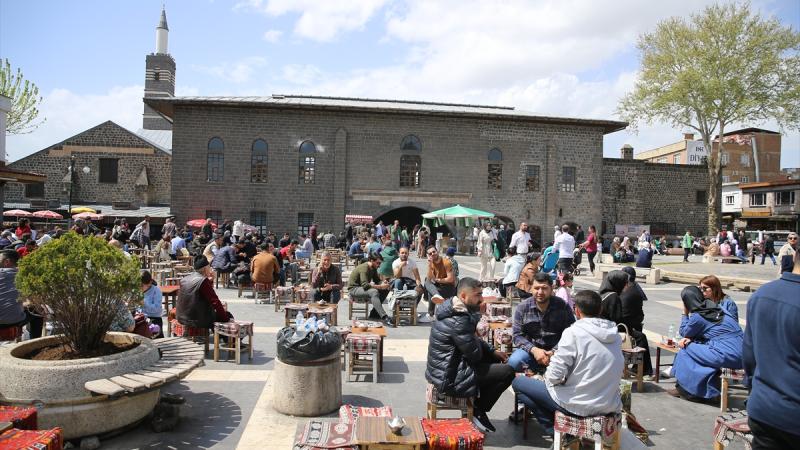 گردشگران داخلی ۱۰۲ میلیارد لیر برای سفر هزینه کردند