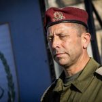 وزیر جنگ اسرائیل در برنامه زنده فرمانده ارتش را برکنار کرد