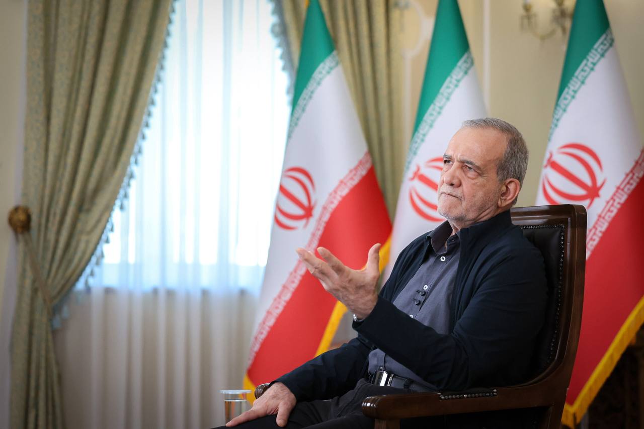 پزشکیان: فشارها ایران را از هم نپاشید