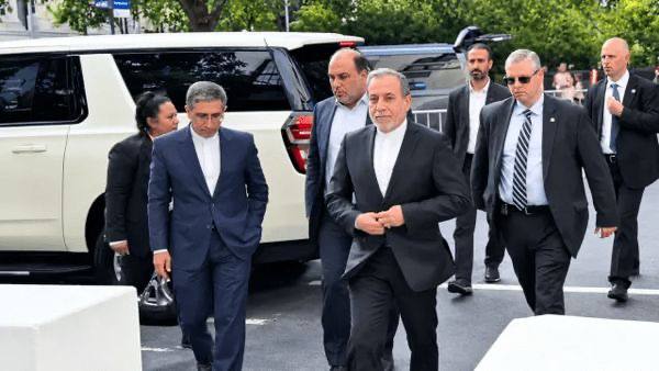 نمایندگی ایران ادعای اخراج عراقچی از نیویورک را تکذیب کرد