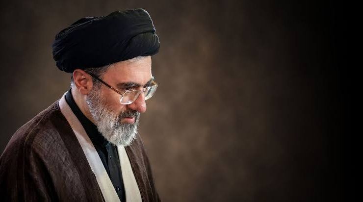 مادر همسر رهبر انقلاب: شب تدفین آیتالله سیدعلی خامنهای، ایشان را در سلامت دیدم