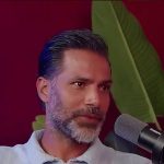 صادقی: گل بگیرند در صدا و سیما را؛ «مردم نان شب ندارند، آن‌وقت برایشان نسخه می‌پیچند»